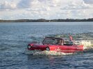 Amphicar swimming 001.jpg